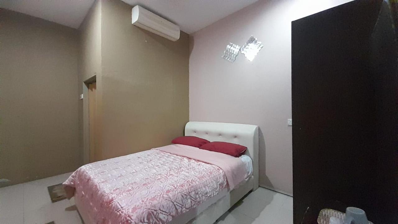 Ummul Motel Arau Esterno foto