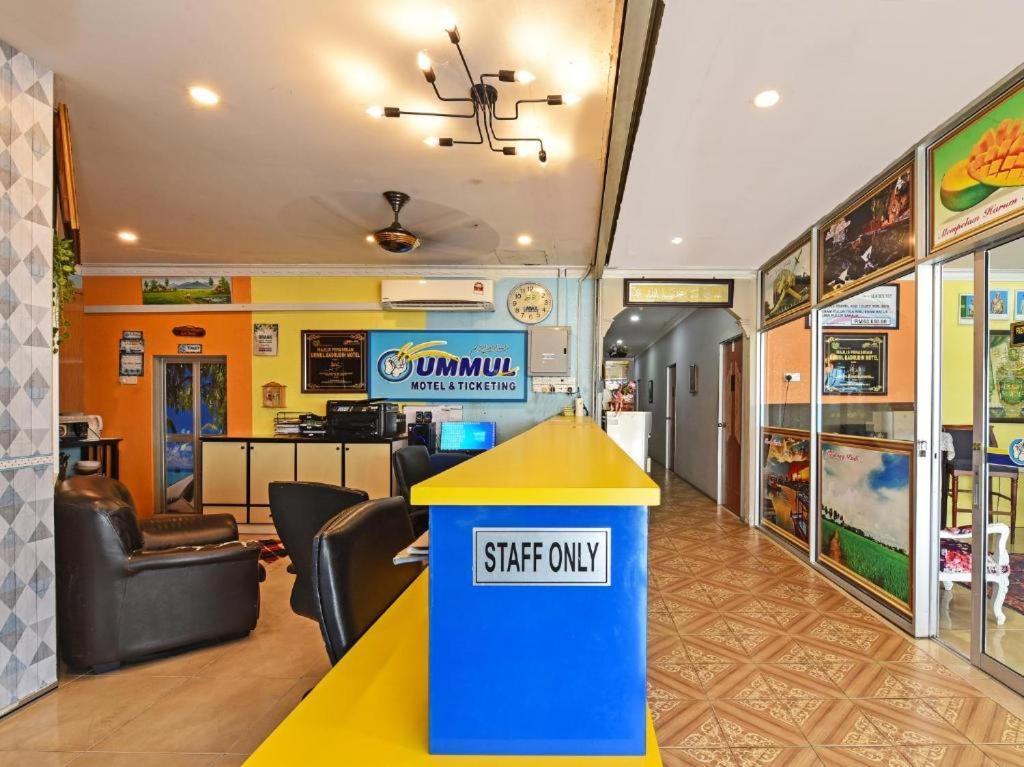 Ummul Motel Arau Esterno foto
