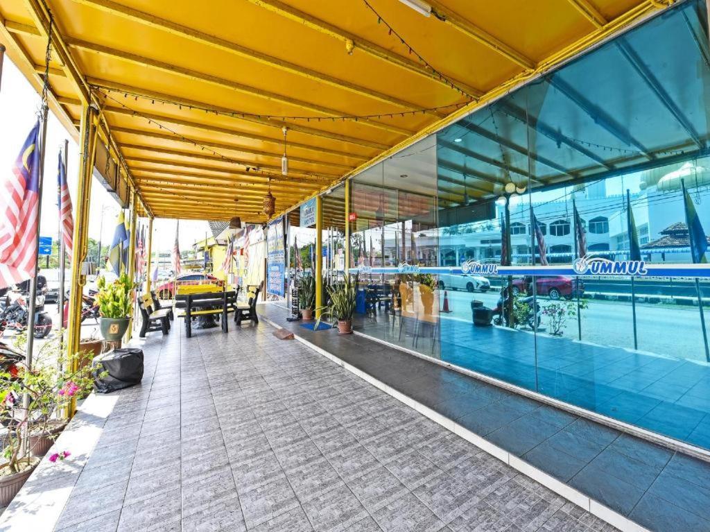 Ummul Motel Arau Esterno foto